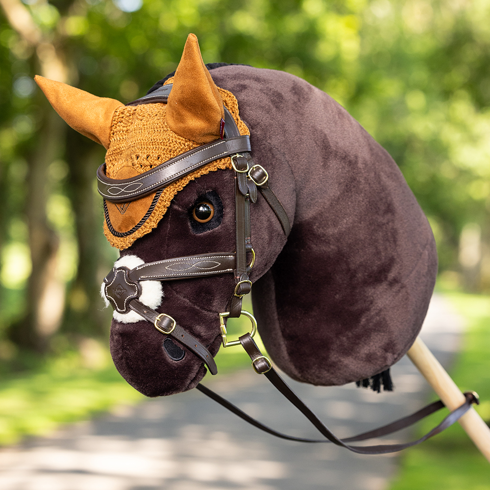 New LeMieux AW24 Hobby Horse with Ginger Fly Hood