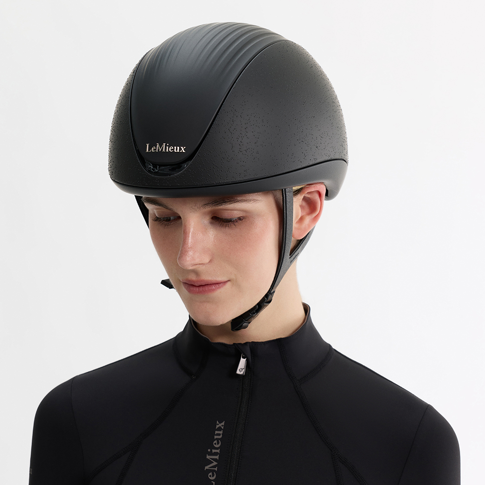 Lemieux Vexa Skull Helmet in black Lemieux Vexa Skull Helmet in black