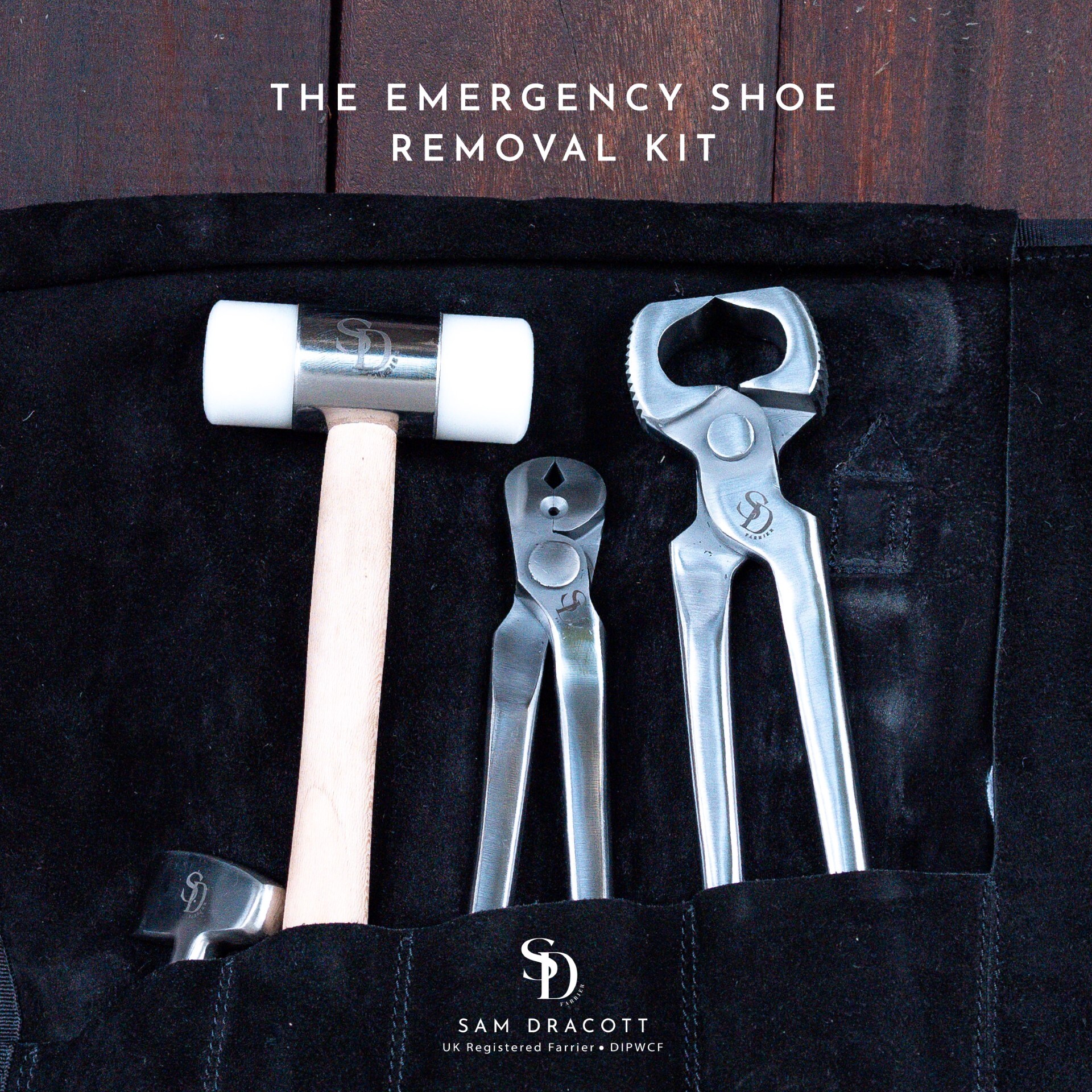 Sam Dracott Emergency Horse Shoe Removal Kit Available to Buy Now