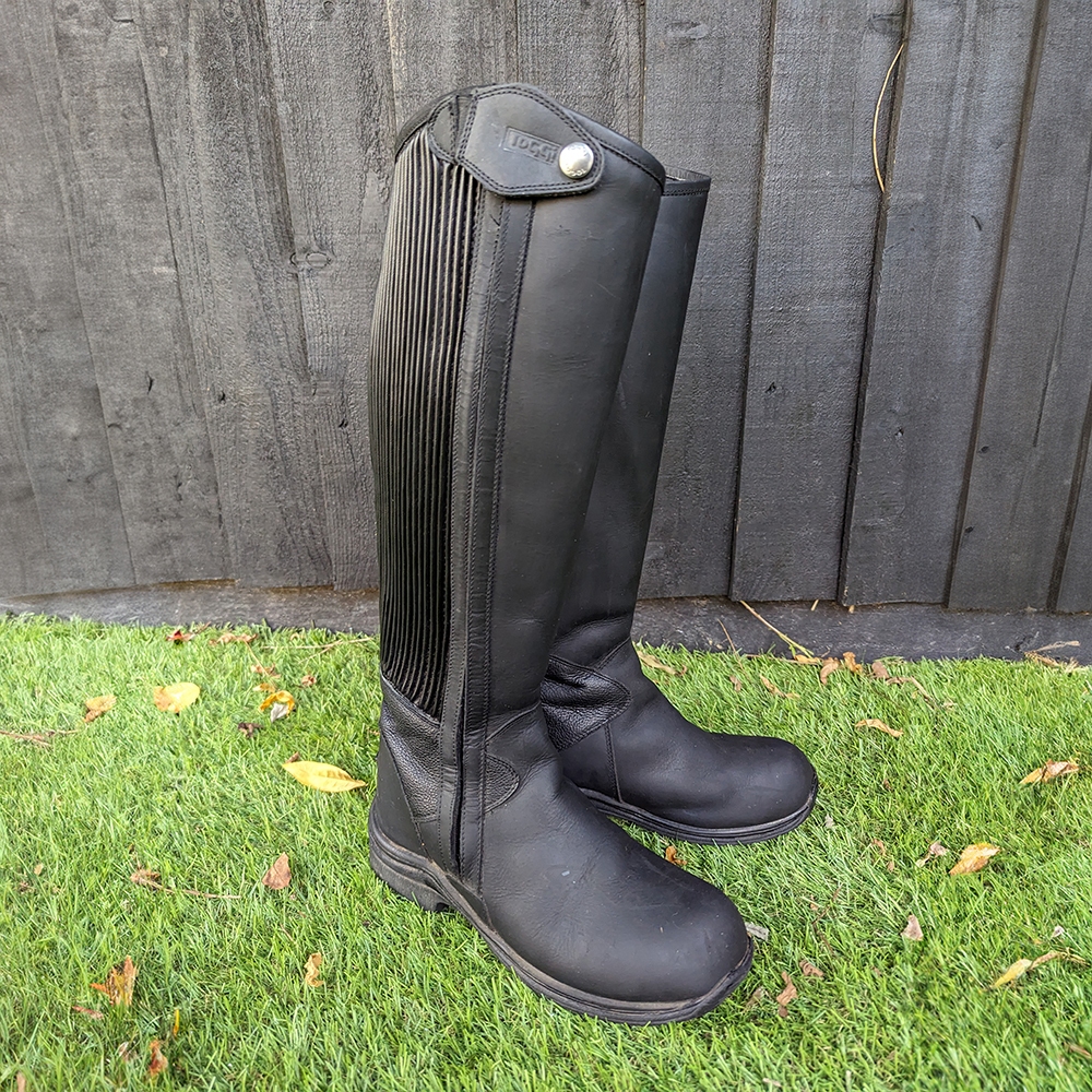 Review of the Toggi Quest Riding Boot Country and Stable of Olney